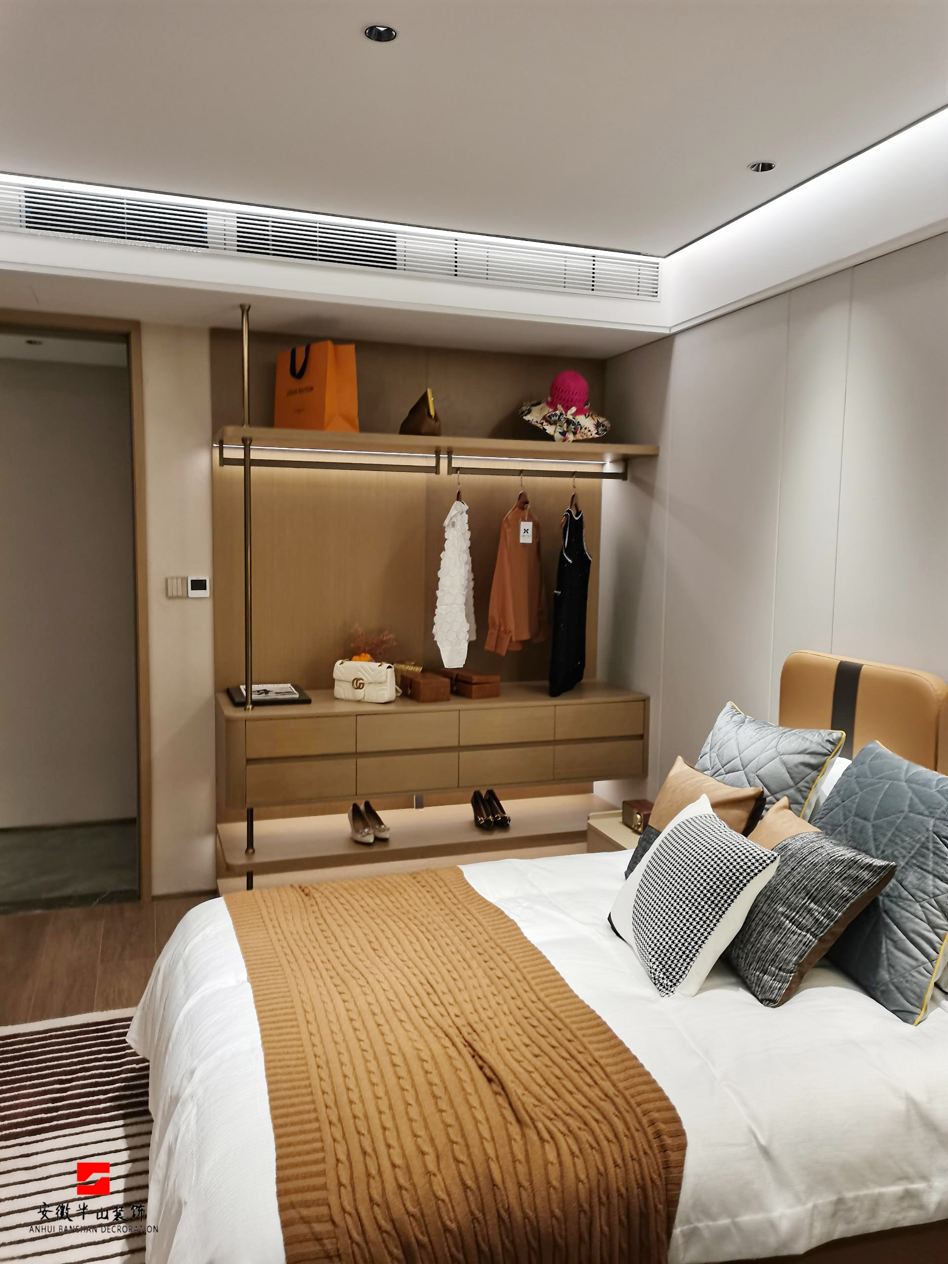 安徽半山装饰:合肥办公楼厂房装修的不二之选(图1) 安徽半山装饰:合肥办公楼厂房装修的不二之选(图1)