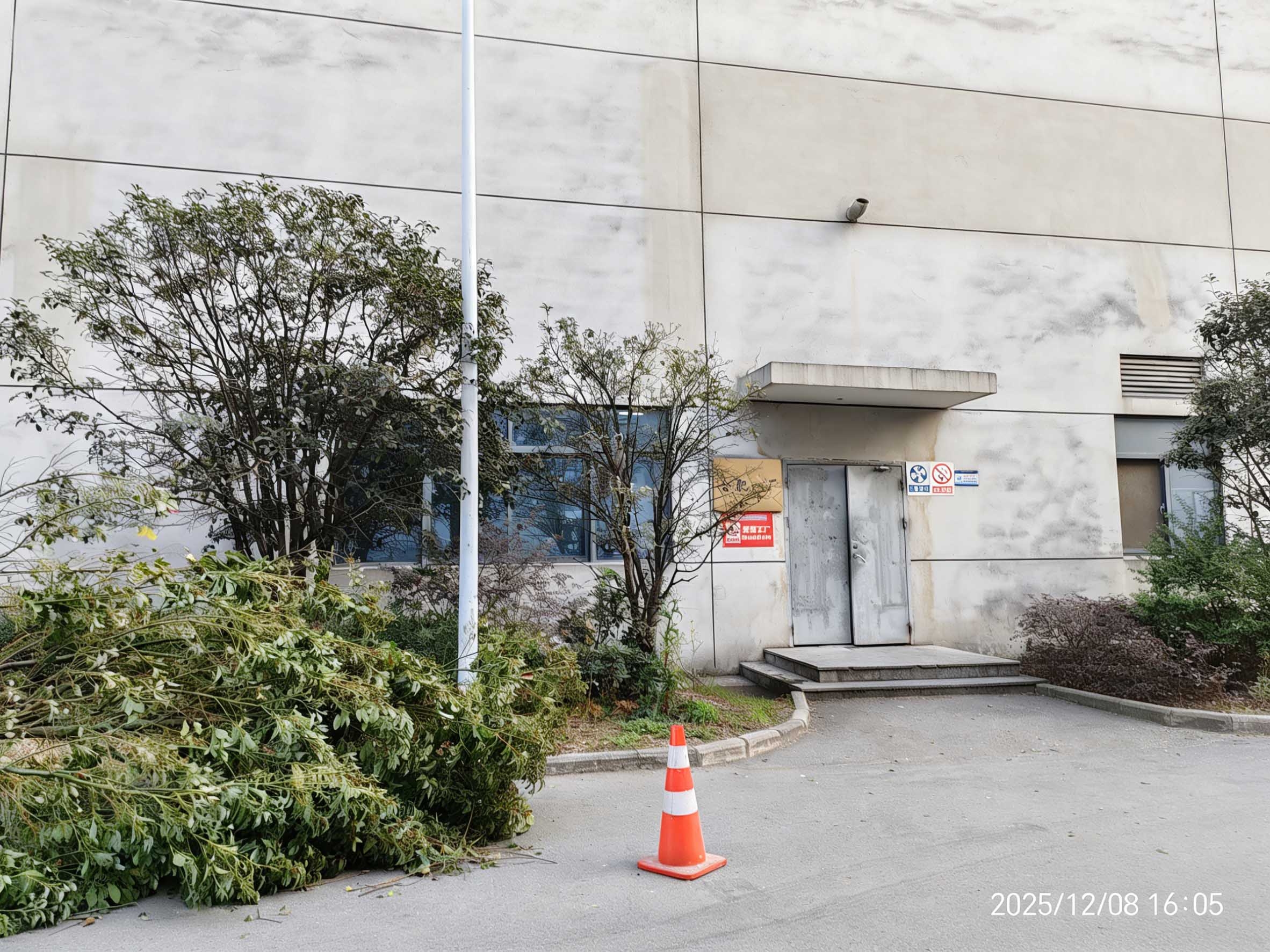 合肥三利谱车间 厂房门头改造项目(图2) 原图2.jpg