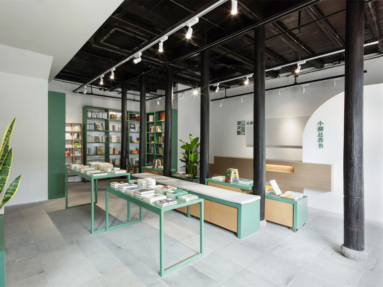 安庆市300平方三角书店装修设计